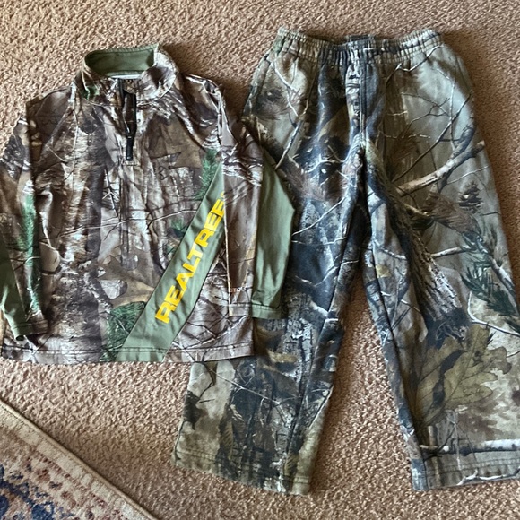 Other - Camouflage real tree shirt and fleece pants boys ready for hunting season 🦌